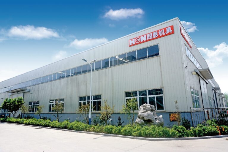 BM25夹铲多功能斗：装载机一机多能的冶金机具创新方案